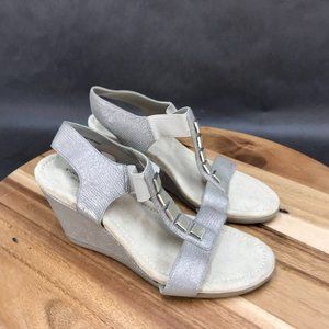 St. John's Bay Beige Embellished Slip On Wedge Strappy Sandals Womens Size 6